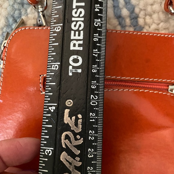 Adorable Italian Orange Leather Purse - Picture 3 of 4